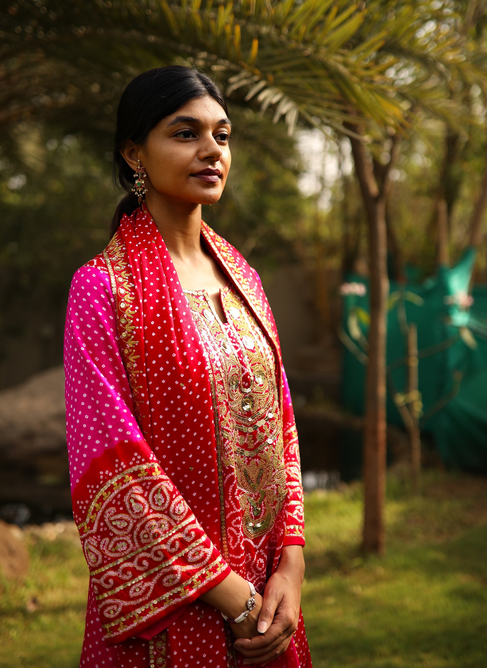 Gulabo Abha Set